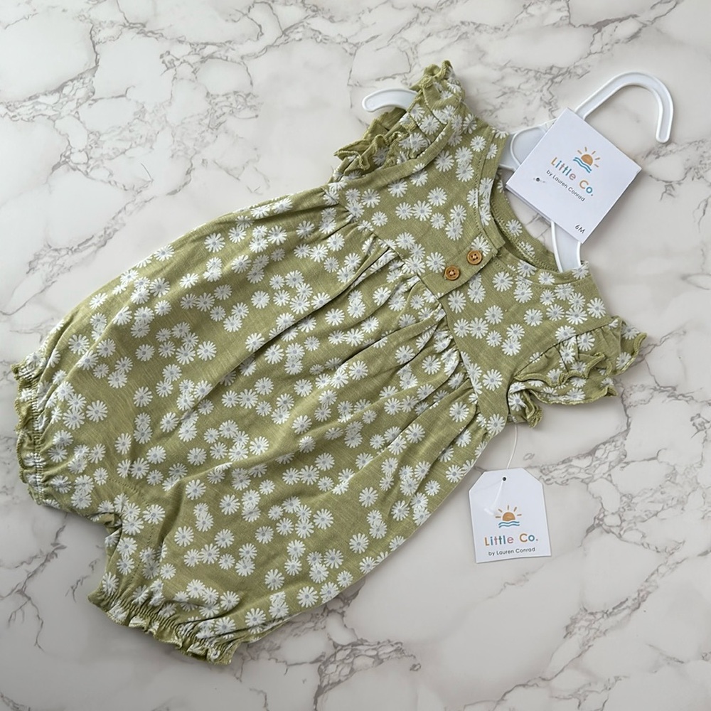 NWT Green Daisy Print Romper // Lauren Conrad Little Co 6m